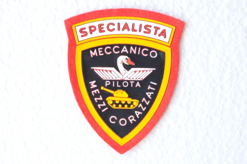 Scudetto specialista meccanico pilota mezzi corazzati E.I.