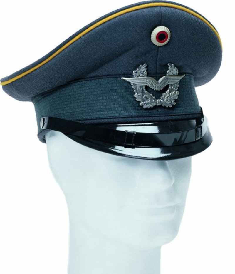 Cappello Luftwaffe con fregio nuovo