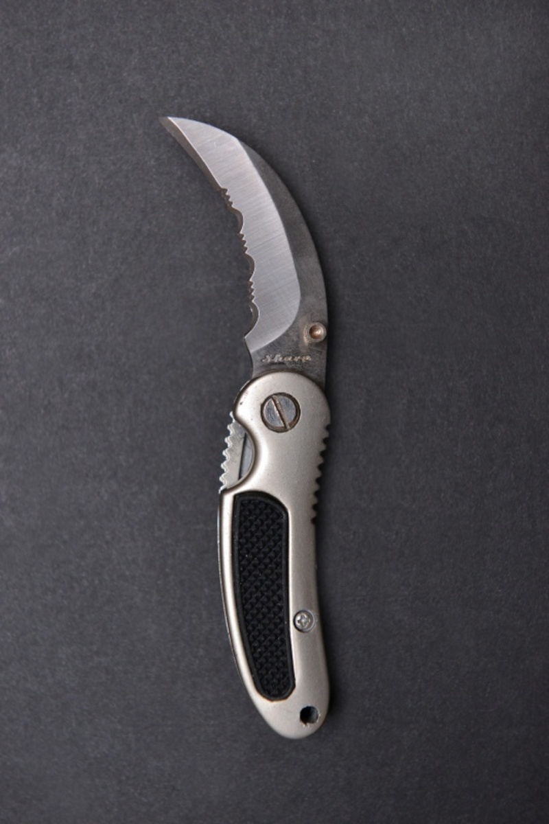 Coltello art. 6300 BESH