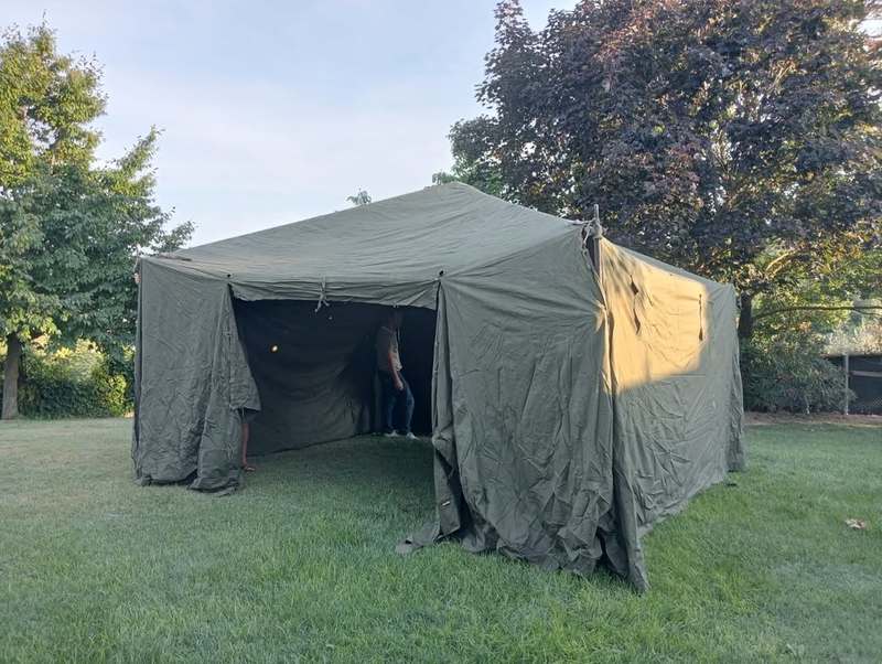 SOTTO Tenda per servizi in campagna mt 5,5x5,5