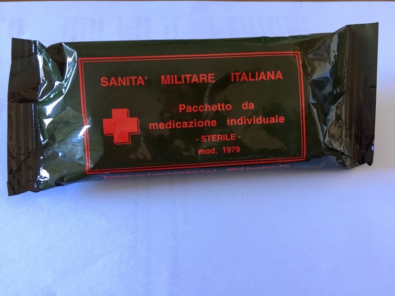 Pacchetto da medicazione individuale mod. 1979