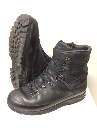Scarponi Meindl M2 in pelle e Gore-Tex usati