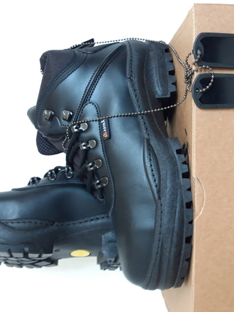 SCARPONI ASTRA TRECK + COPPIA DI DOG TAGS OMAGGIO 