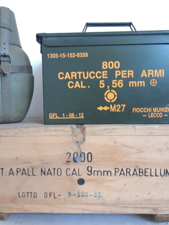 OFFERTA CASSETTA PARABELLUM +CASSETTA METALLO + BORRACCIA DDR
