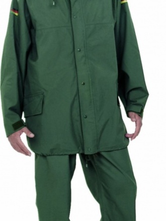 Completo in Goretex tedesco verde usato