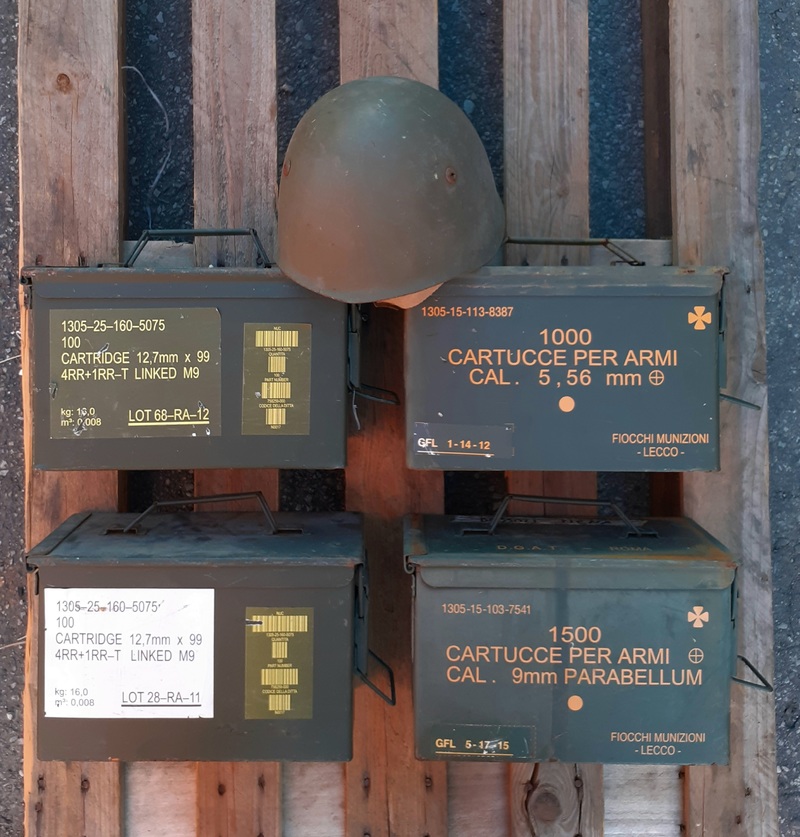 OFFERTA 4 CASSETTE PORTA MUNIZIONI 2NDA + ELMO OMAGGIO