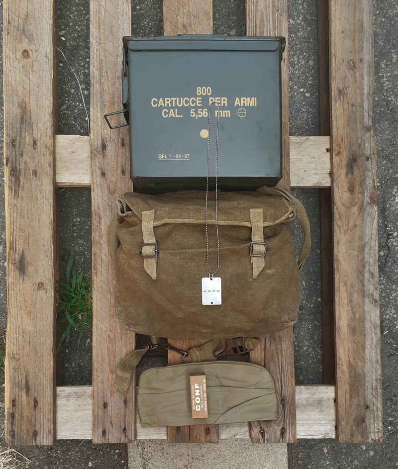SET CASSETTA STAGNA + TASCAPANE ITA+ DOG TAG +SAPONE BARBA + BUSTINA