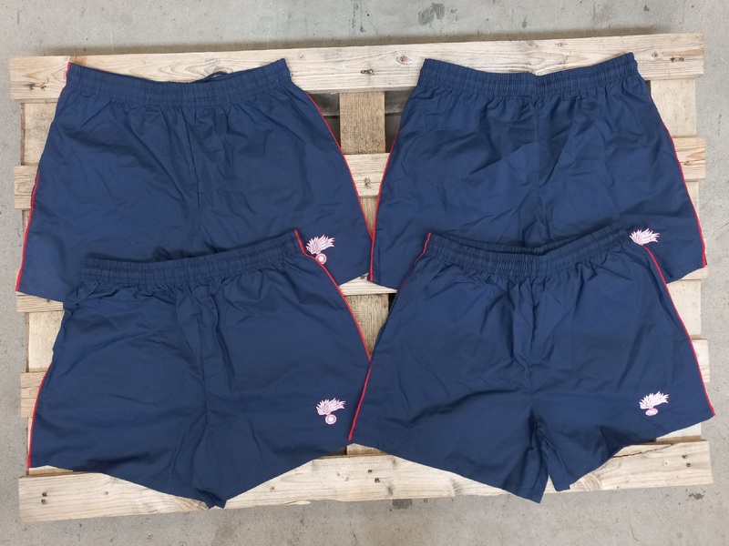 OFFERTA 4 PANTALONCINI DA GINNASTICA NUOVI 