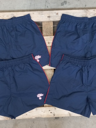 OFFERTA 4 PANTALONCINI DA GINNASTICA NUOVI 