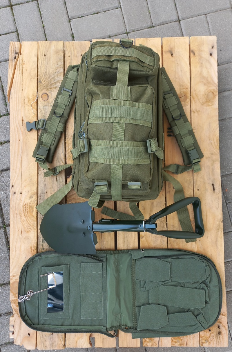 OFFERTA ZAINO  MOLLE+ PALA + TROUSSE DA BAGNO